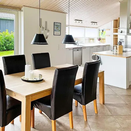 Holiday home 6 Person In Hadsund Haslevgarde
